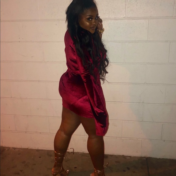 Red Luxury Plunge Velvet Dress - Picture 3 of 4